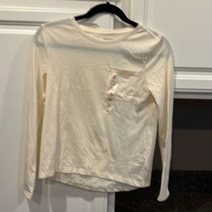 Kids cream colored long sleeve with pocket